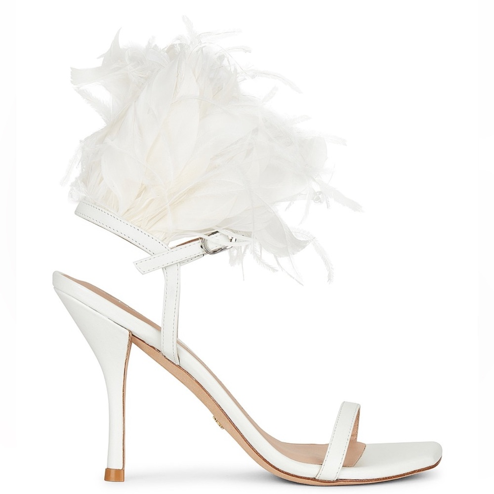 Stuart Weitzman Plume 110 Sandal Size 7 White